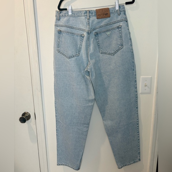 Guess Denim - Vintage GUESS Women’s Light Blue Straight Leg Jeans #111